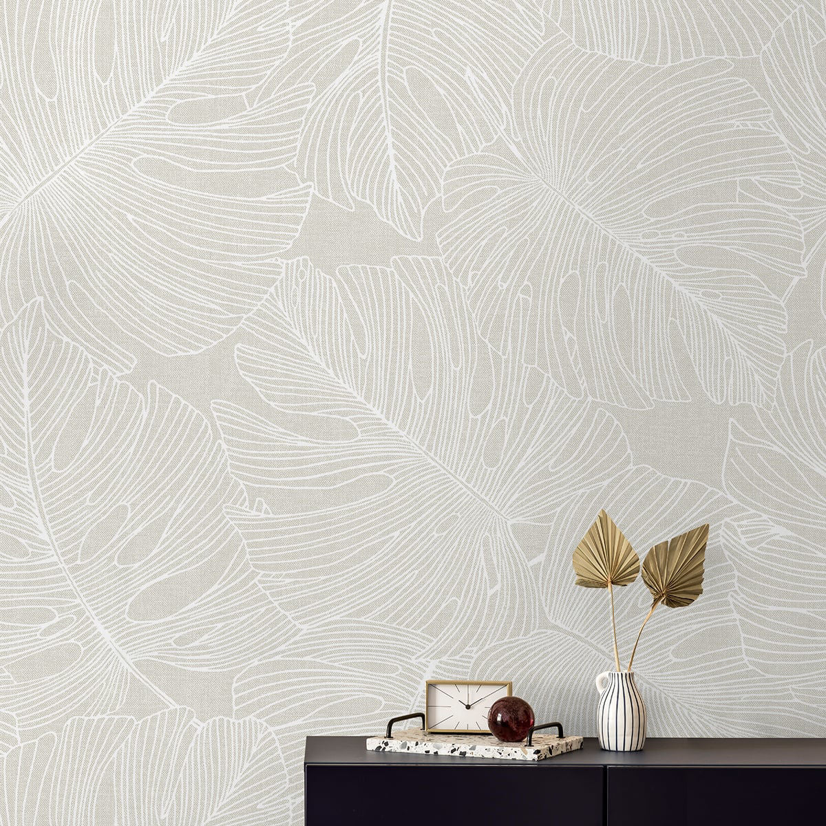 Tarra Monstera Leaf Wallpaper