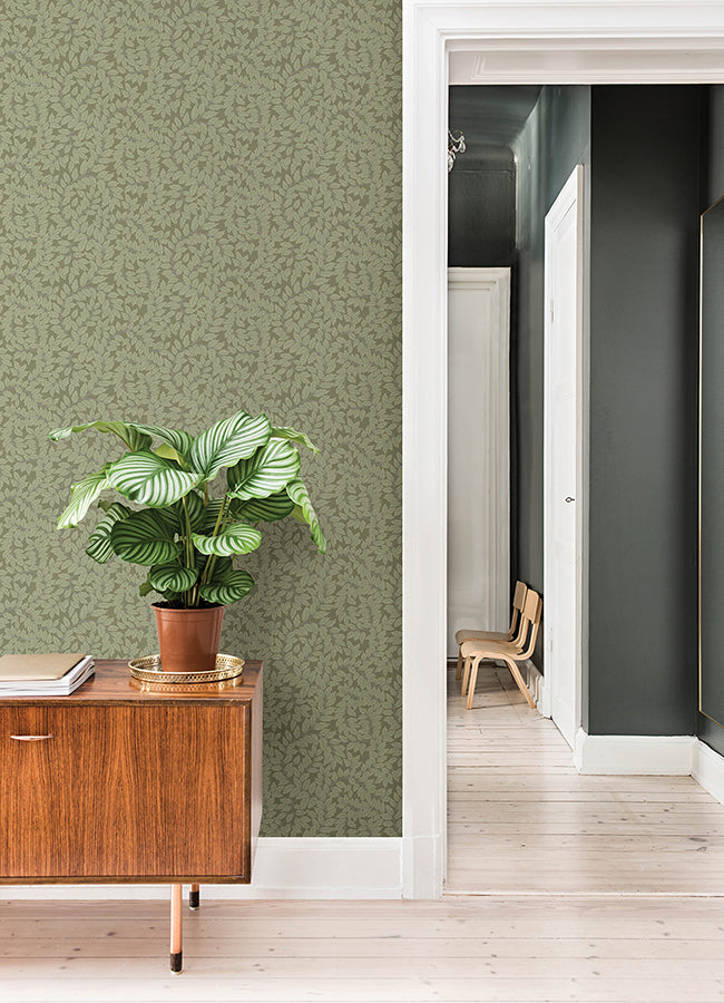 Leafy Vines Wallpaper