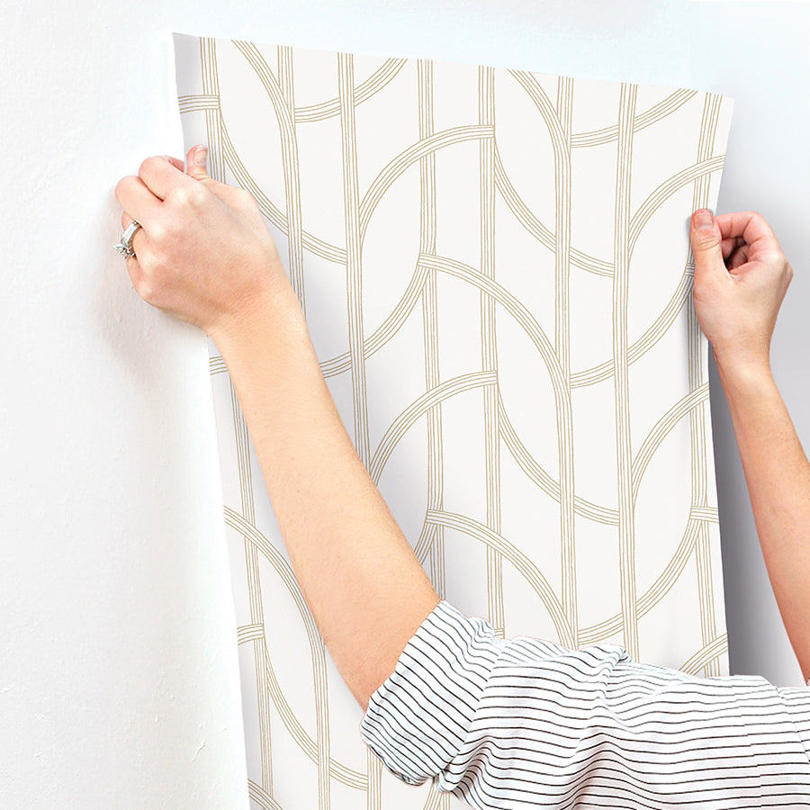 Salvo Curved Trellis Wallpaper