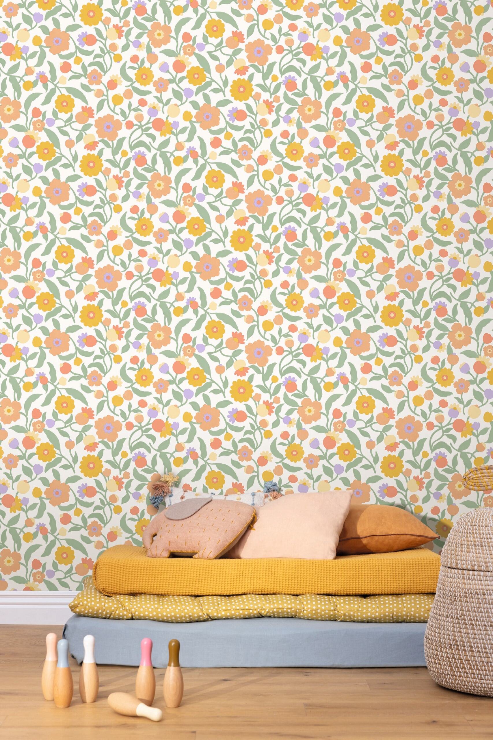 Capucine Floral Wallpaper