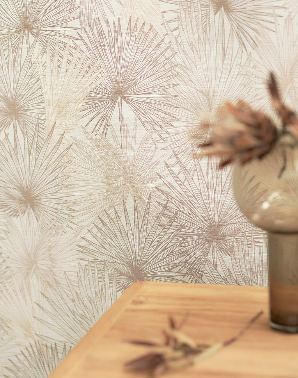 Nobilis Palm Wallpaper