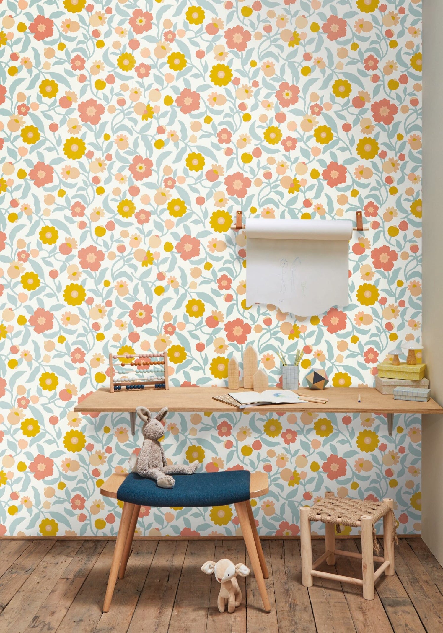 Capucine Floral Wallpaper