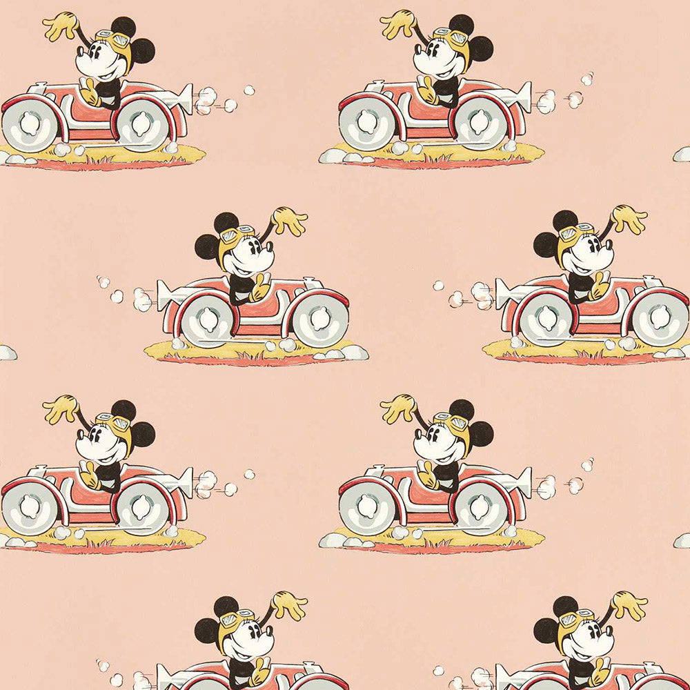 Minnie on the Move Wallpaper