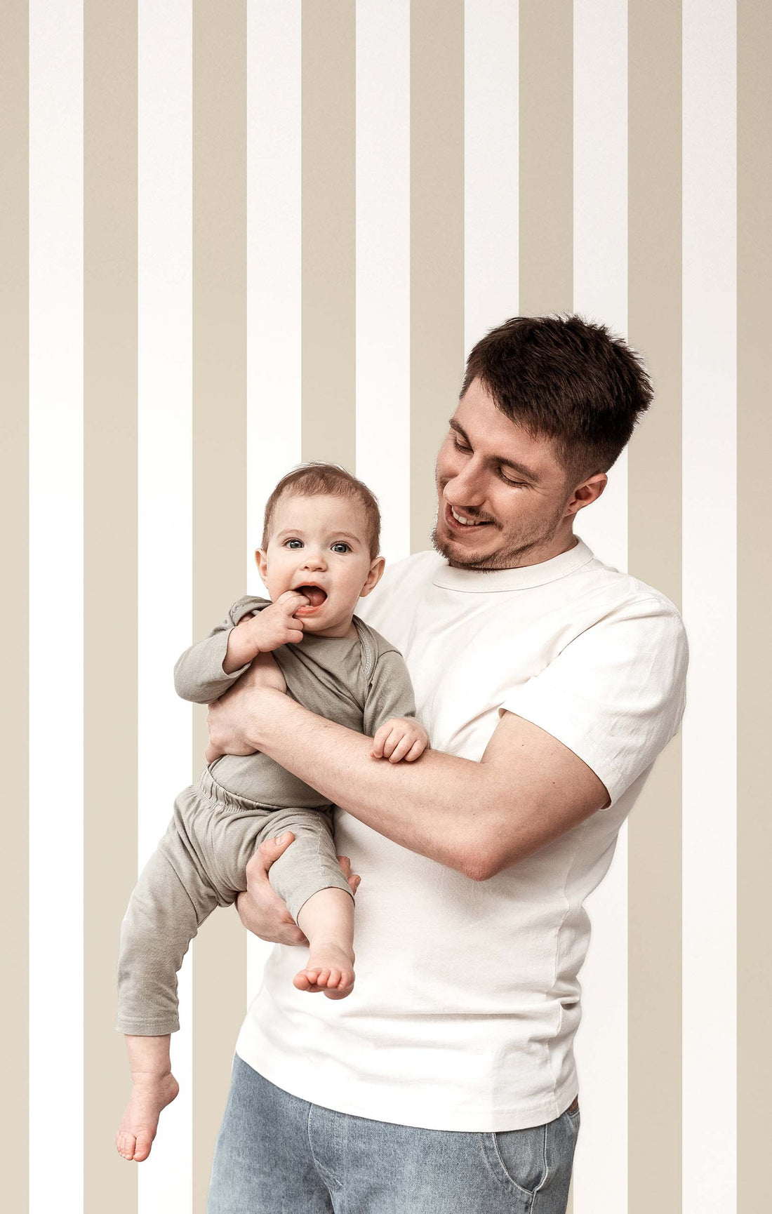 Mini Me Stripe Wallpaper